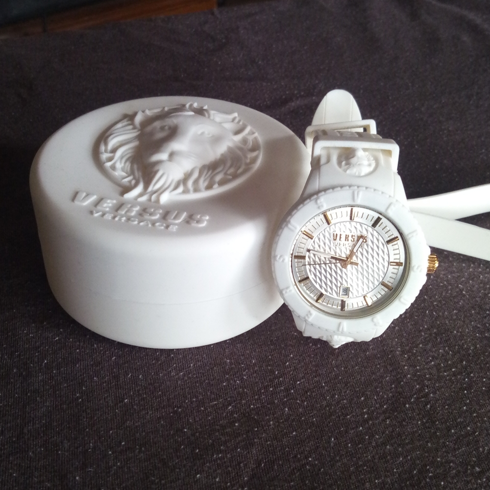 Versace versus watch